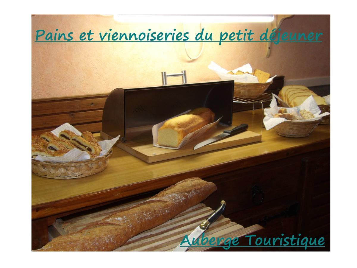Chambres Et Tables D'Hotes A L'Auberge Touristique Meuvaines Bagian luar foto