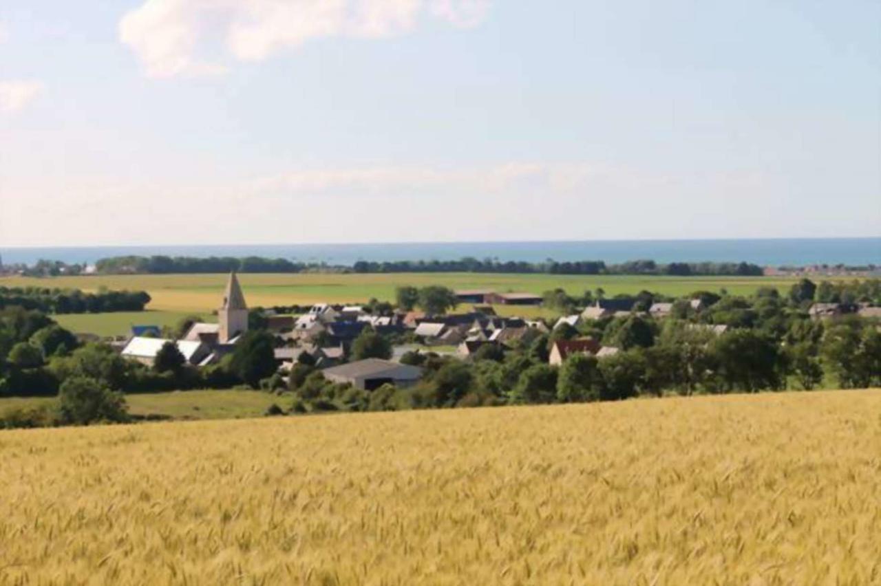 Chambres Et Tables D'Hotes A L'Auberge Touristique Meuvaines Bagian luar foto