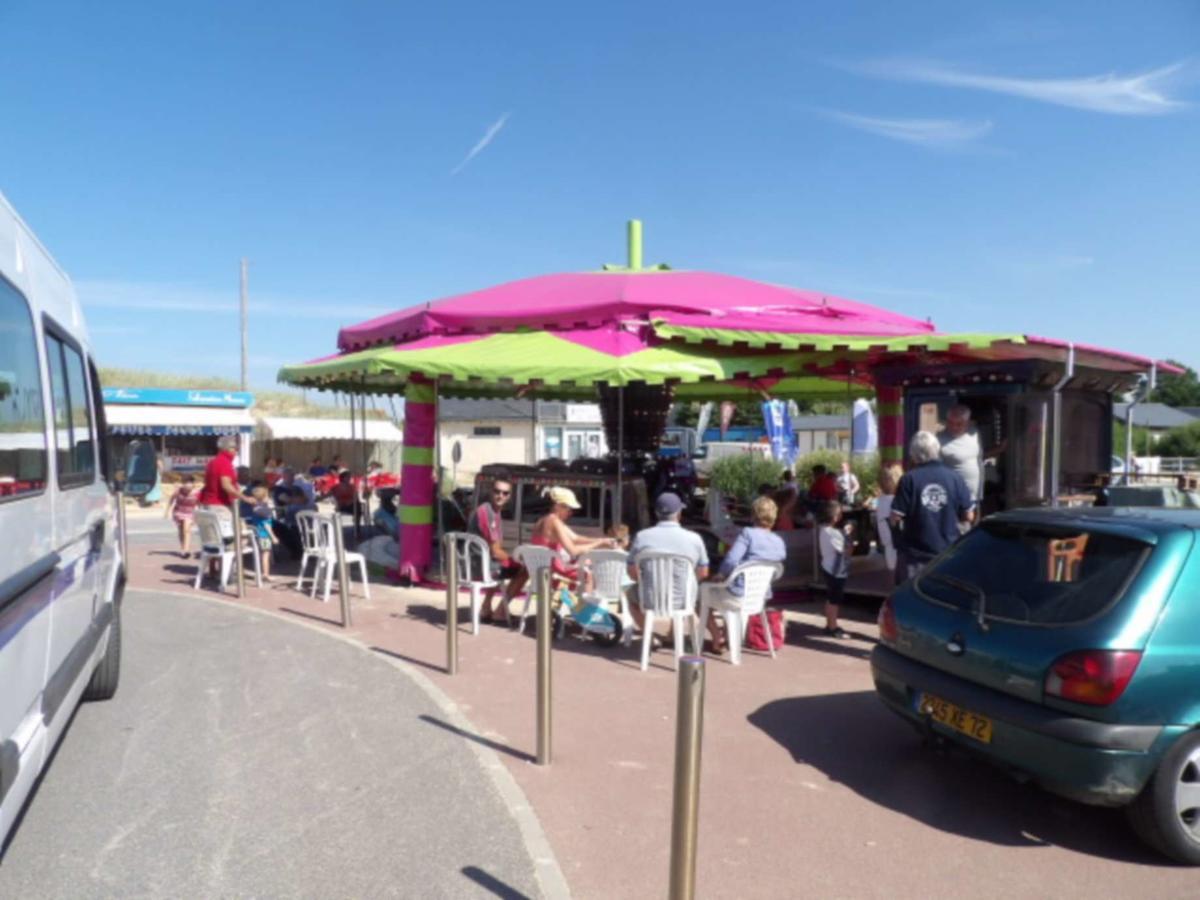 Chambres Et Tables D'Hotes A L'Auberge Touristique Meuvaines Bagian luar foto